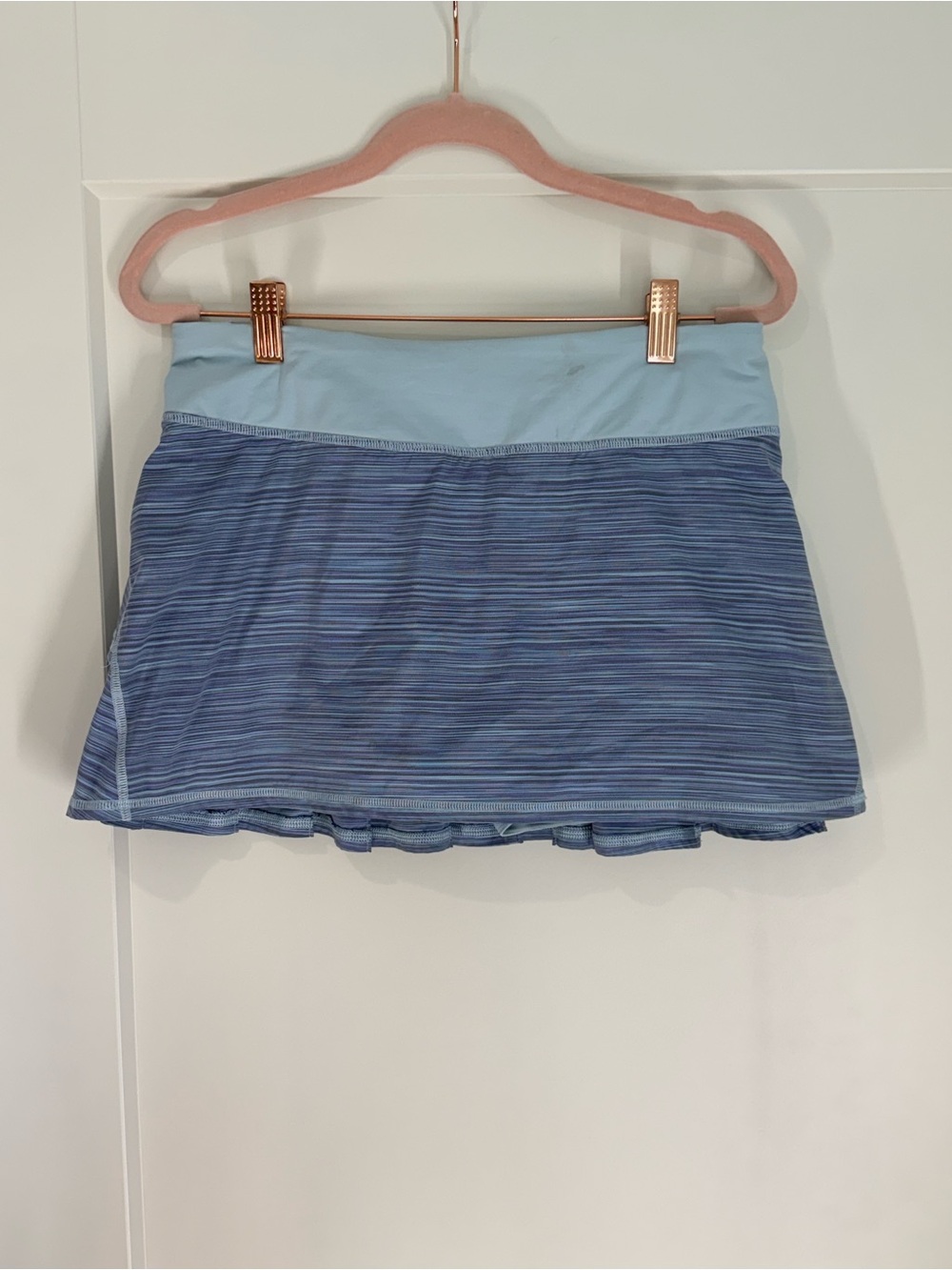 Lululemon Pace Setter Skirt Skort Size 6 Blue Purple Striped Ruffle Tennis Golf